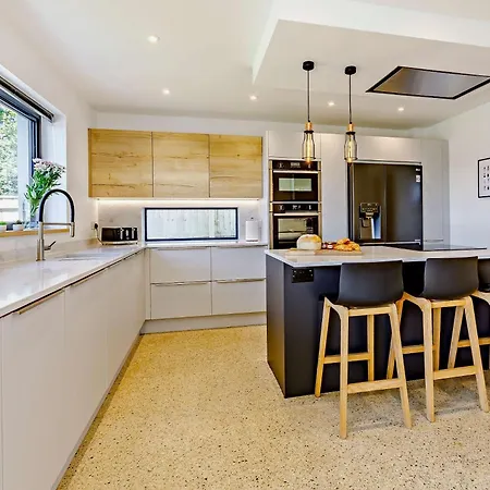 4 Bed In Bude 83619 Stratton (Cornwall)